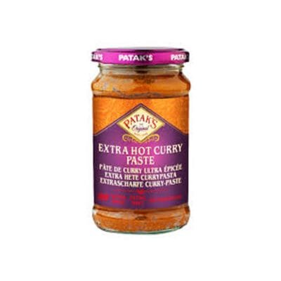 Patak’s Extra Hot Curry Paste | Intense Indian Spice Blend for Fiery Curries | 283g Jar